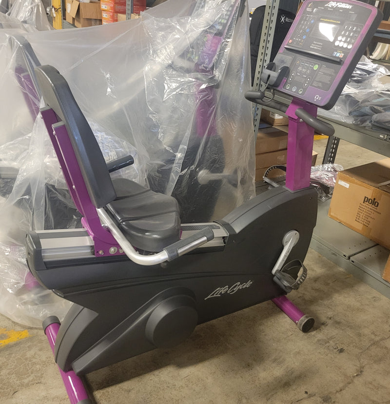 (CPO) Life Fitness Lifecycle Recumbent Bike